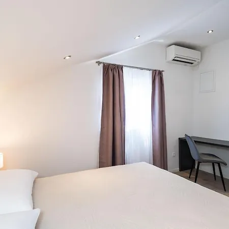 Bacan Serviced Apartmán Cavtat