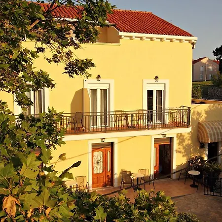 Apartmán Bacan Serviced *