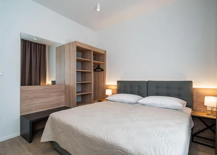 Apartment Bacan Serviced